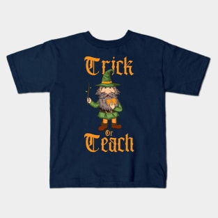 Trick Or Teach Gnome Teacher Kids T-Shirt